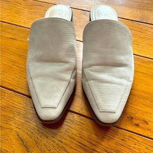Chinese Laundry Mules Size 8